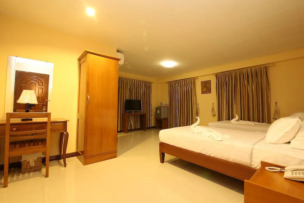Hotel Hundred Moon Rangun Birma
